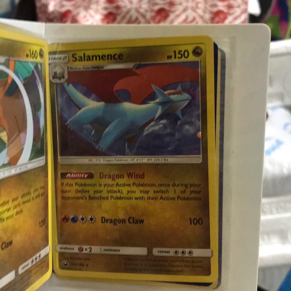 Pokémon  rare reverse holographic Salamence